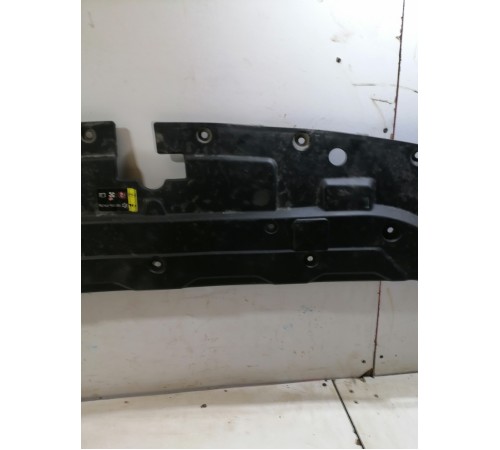 Накладка замка капота