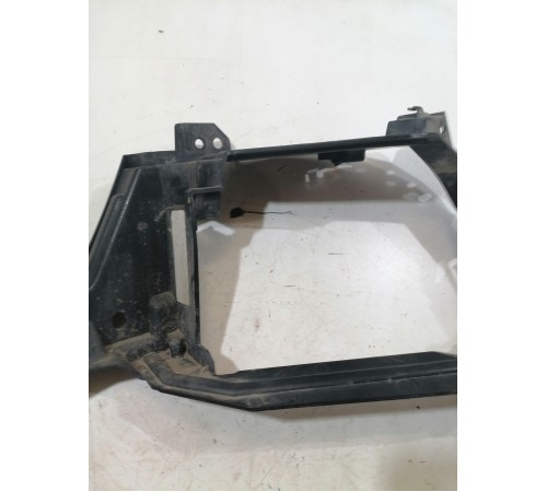 Кронштейн насадки глушителя левый