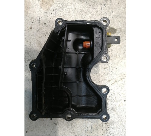 Крышка картерных газов