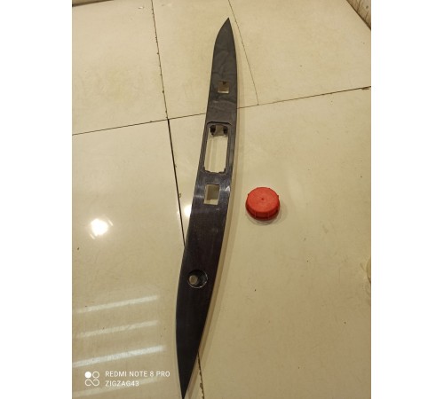 Накладка крышки багажника(верхняя)