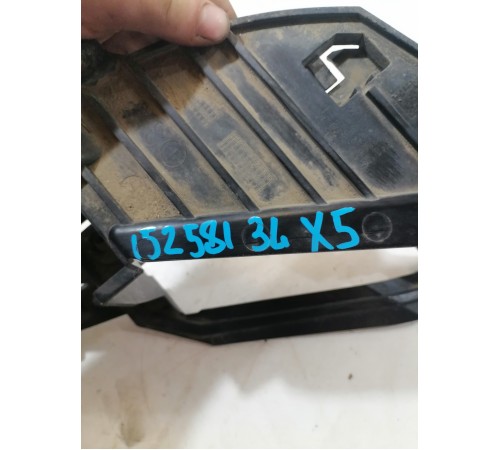 Кронштейн насадки глушителя левый