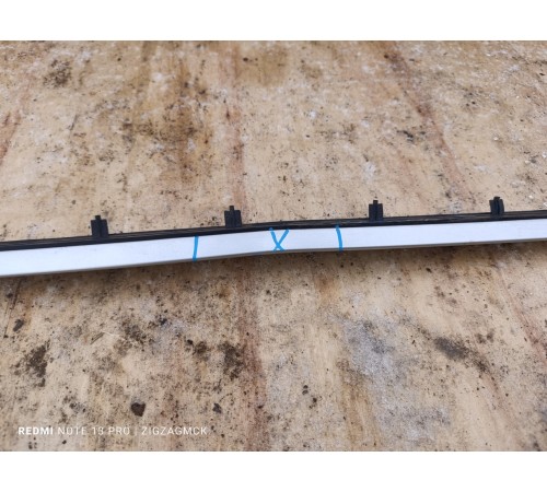 Рейлинг крыши левый