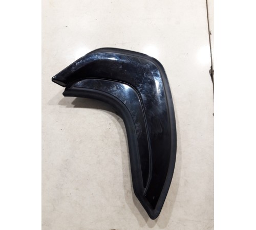 Молдинг крыла задний правый верхний