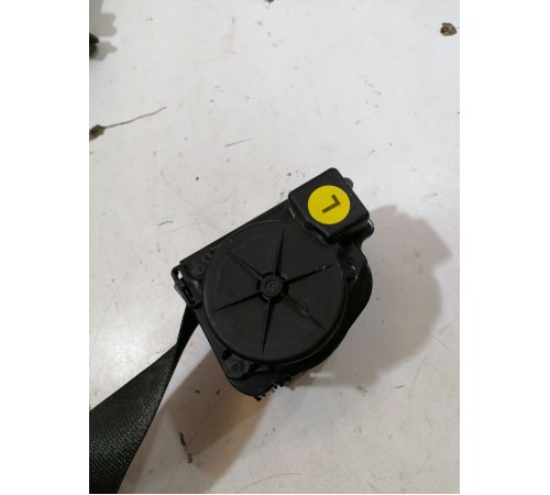 Ремень безопасности третьего ряда левый