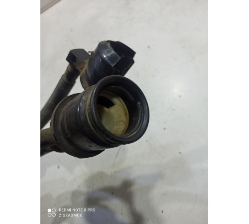 Горловина топливного бака