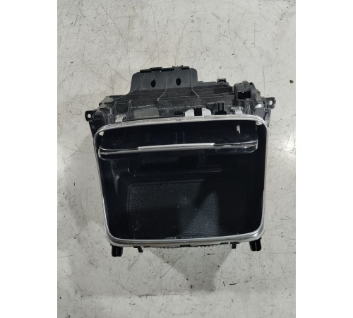 Вещевой ящик центральной консоли