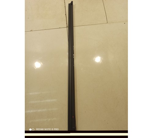 Уплотнитель стекла (задний, левый)