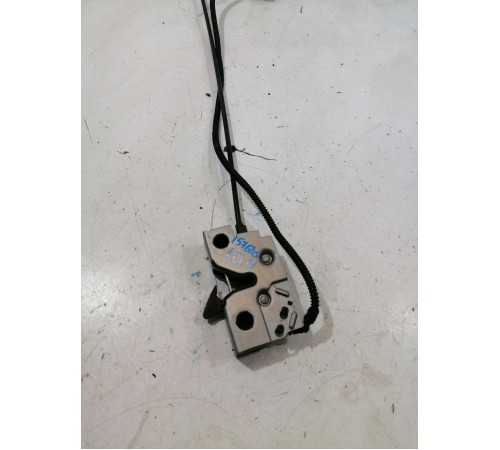 Замок капота