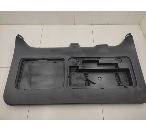 Обшивка крышки багажника