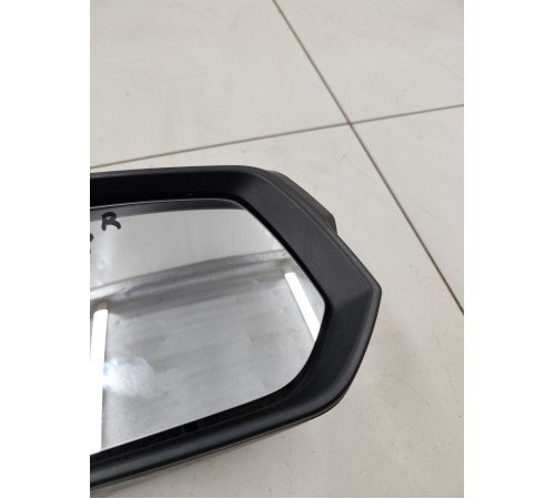 Зеркало заднего вида боковое правое (8 контактов)