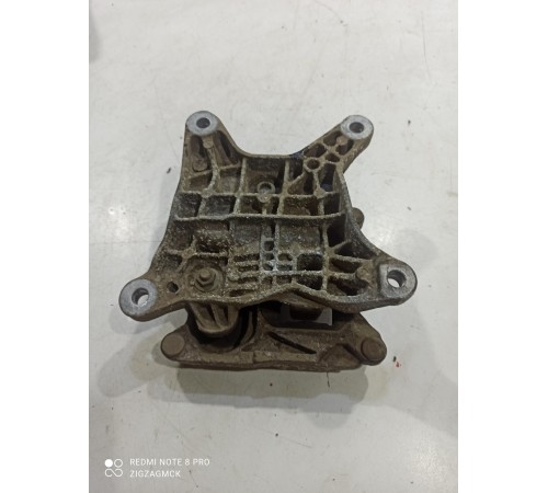 Кронштейн(крепление) акпп