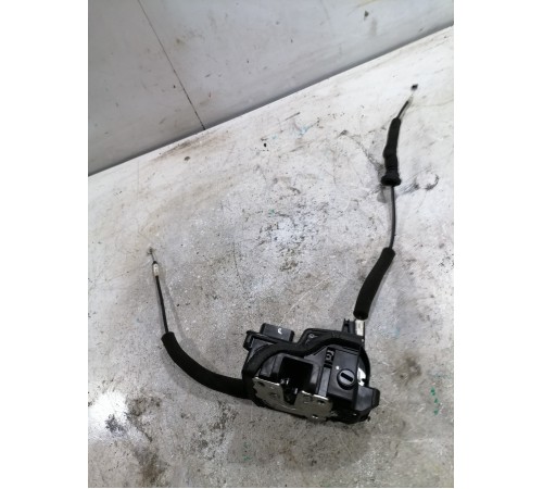 Замок двери задний левый