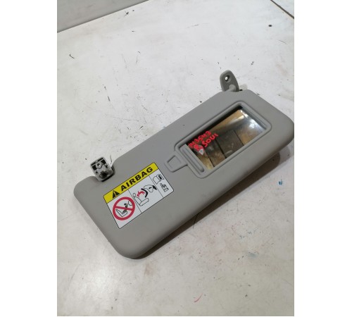 Козырек солнцезащитный правый