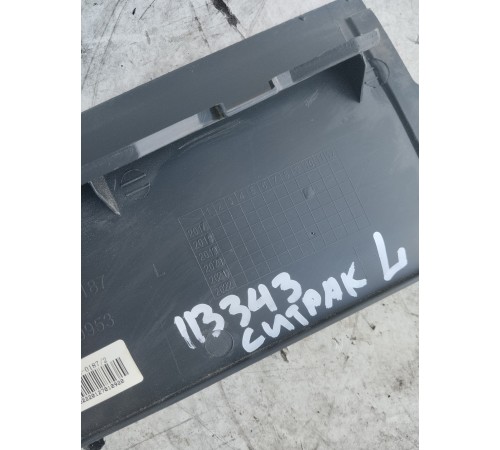 Накладка кабины крыши левая внутренняя 