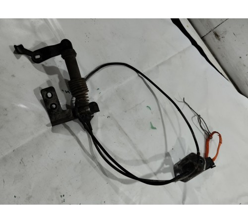 Рычаг аварийной разблокировки АКПП с тросом