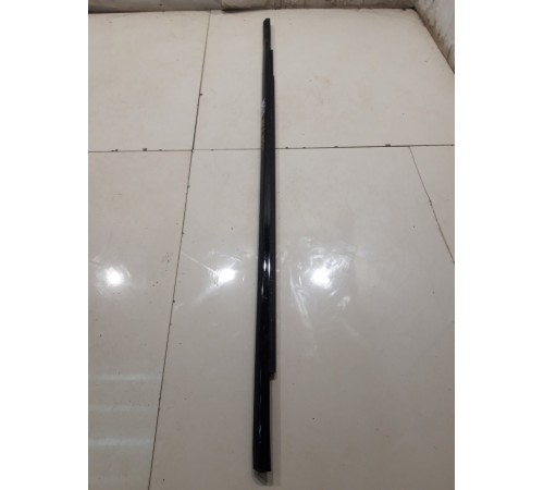 Уплотнитель стекла (задний, левый, внешний)