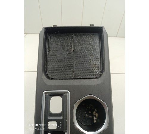 Накладка центральной консоли селектора КПП