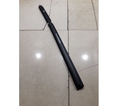 Уплотнитель стекла (задний правый внутренний)