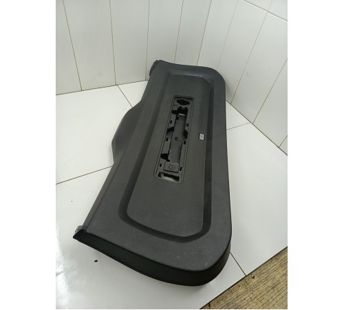 Обшивка двери багажника