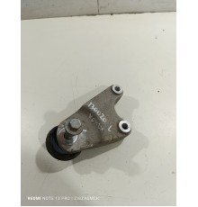 Кронштейн крепление левый