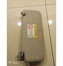 Козырек солнцезащитный(правый) Козырек солнцезащитный(правый)