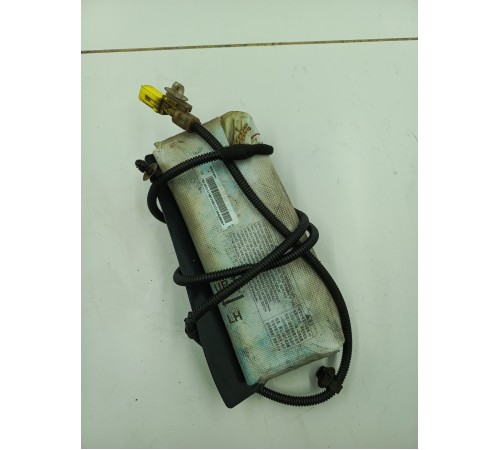 Подушка безопасности в спинку сиденья передняя левая