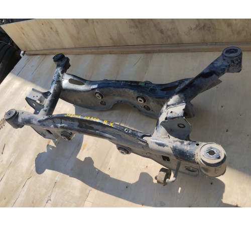 Балка подвески (подрамник) задняя