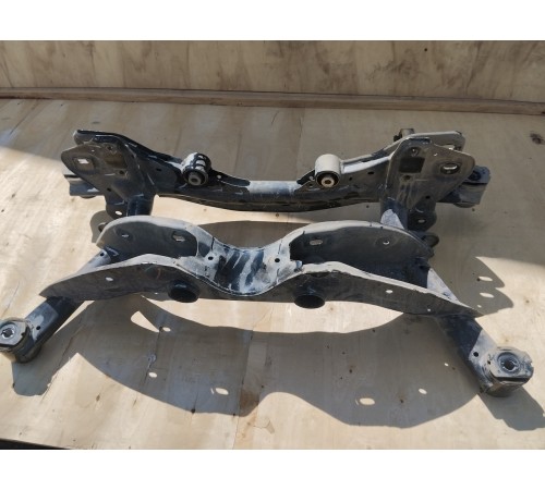 Балка подвески (подрамник) задняя