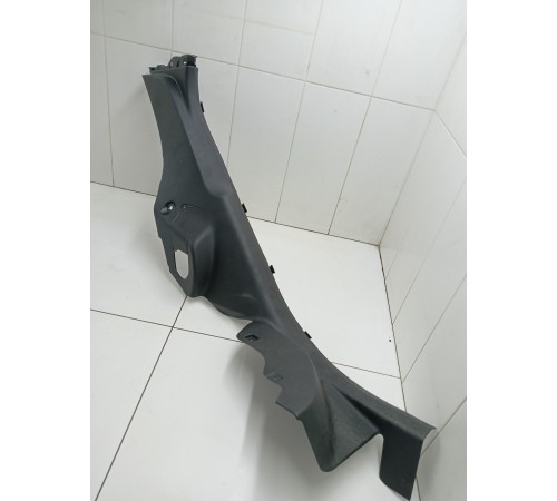 Накладка порога задняя левая