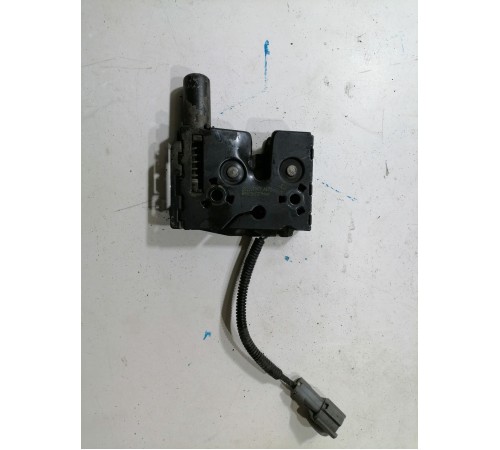 Замок капота левый