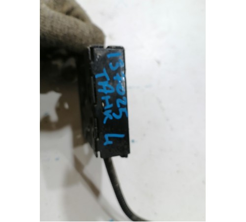 Замок капота левый