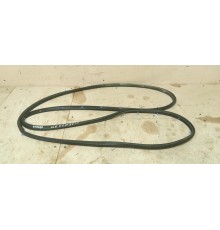 Уплотнитель двери задней правой