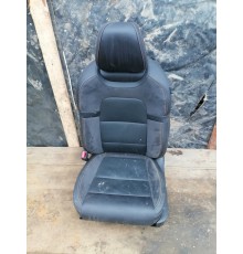Сиденье переднее левое