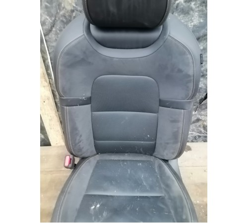 Сиденье переднее левое