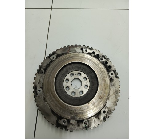 Маховик двигателя