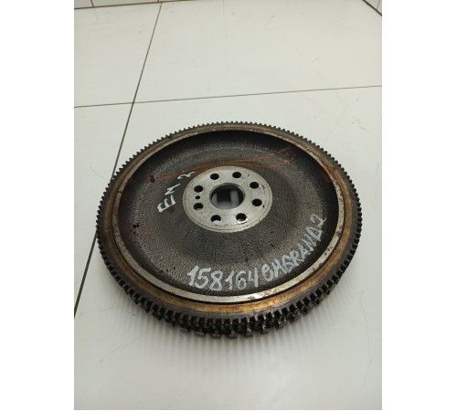 Маховик двигателя