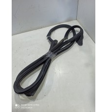 Уплотнитель двери(задний левый)