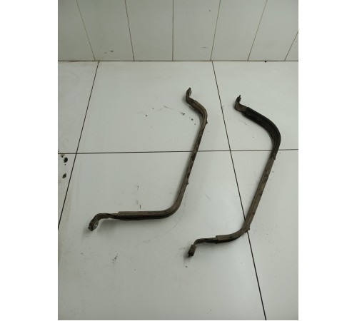 Крепление топливного бака 2шт