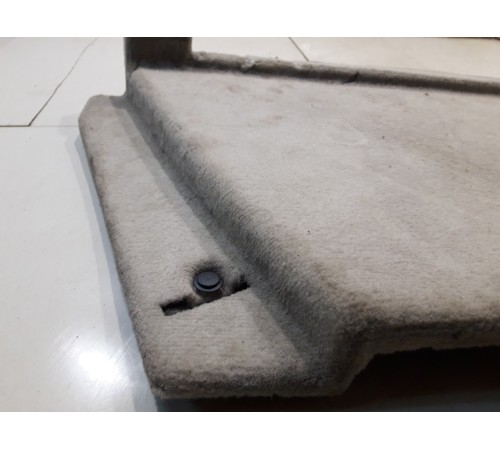 Обшивка крышки багажника(левая)