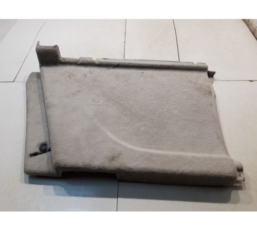 Обшивка крышки багажника(левая)