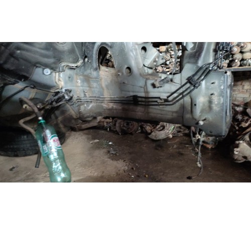 Лонжерон (передний, левый)