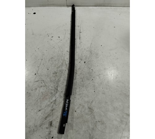 Молдинг стекла задний левый