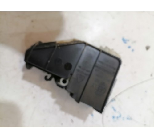 Замок лючка бака, активатор