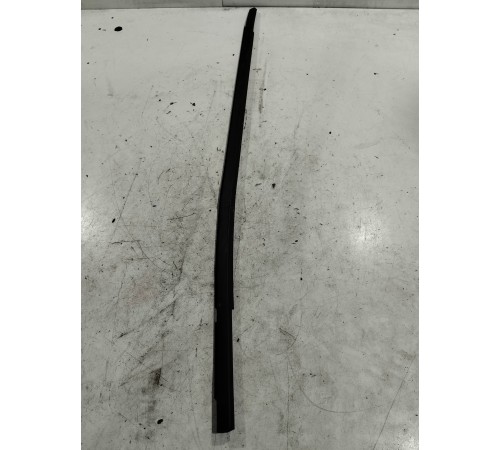 Молдинг стекла задний левый