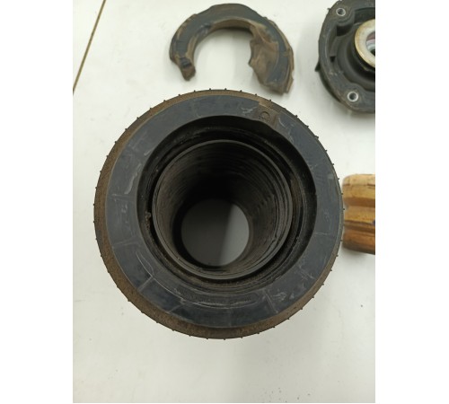 Опора переднего амортизатора в сборе