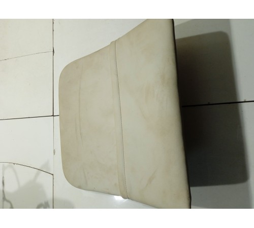 Накладка задней спинки сиденья (передняя левая)