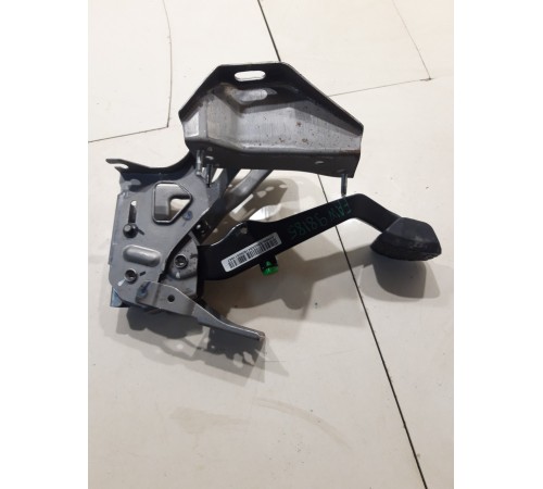 Педаль тормоза