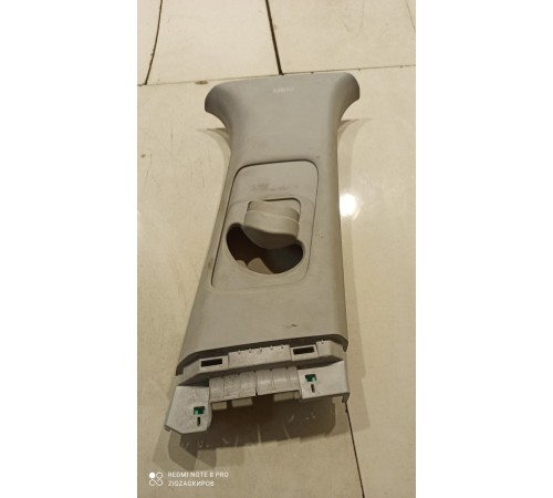 Обшивка центральной стойки(правая верхняя)