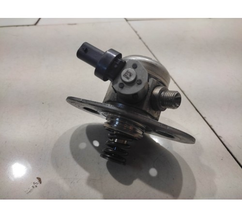 ТНВД(топливный насос высокого давления) левый