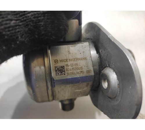 ТНВД(топливный насос высокого давления) левый